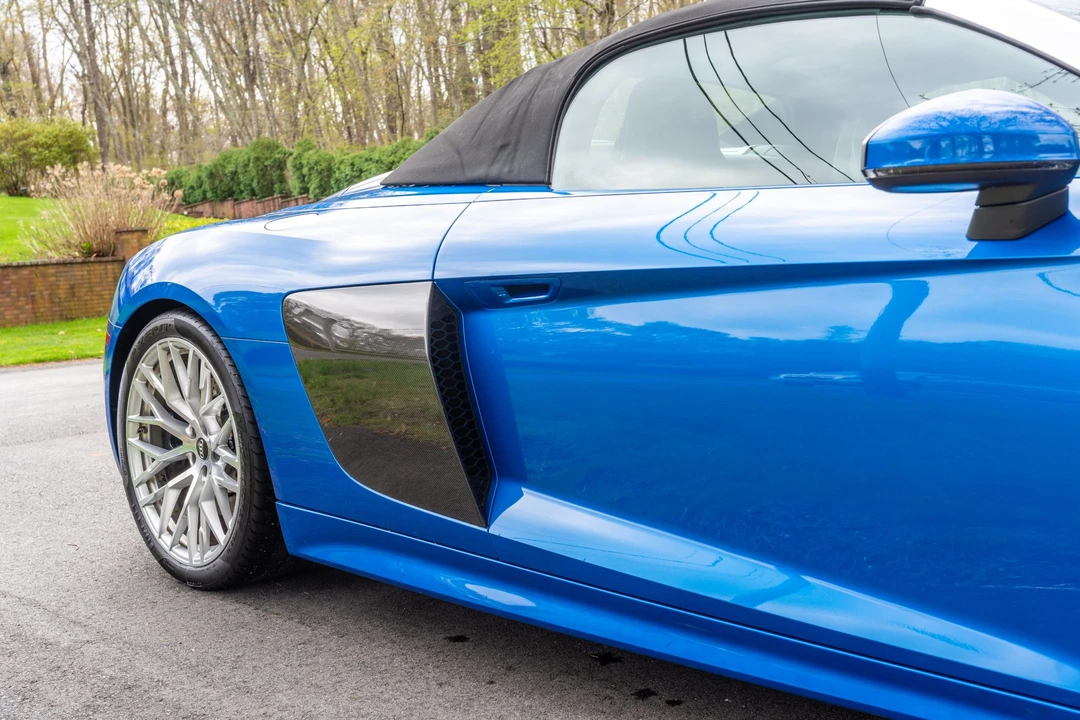 2017 Audi 4S R8 - Image 20 of 31