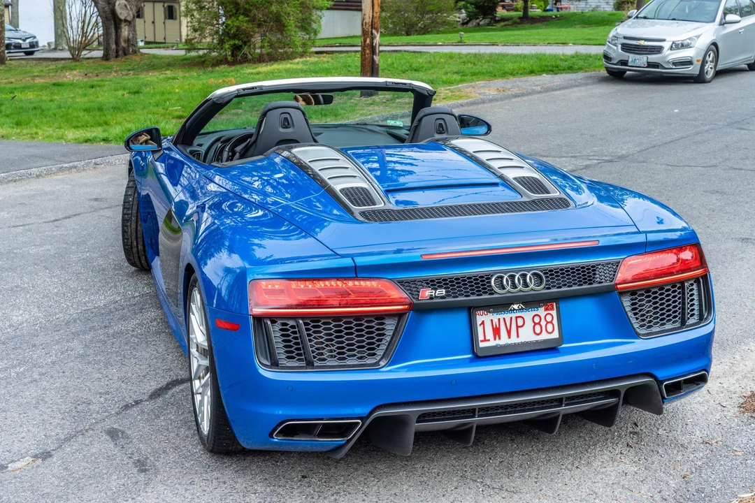 2017 Audi 4S R8 - Image 16 of 31