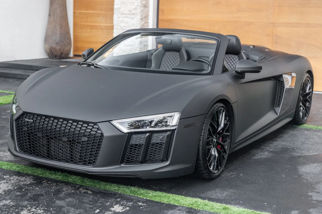 2017 Audi 4S R8 - Image 2 of 31