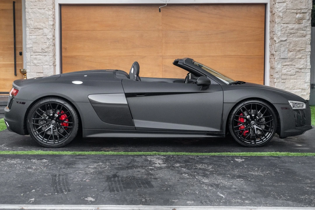 2017 Audi 4S R8 - Image 5 of 31