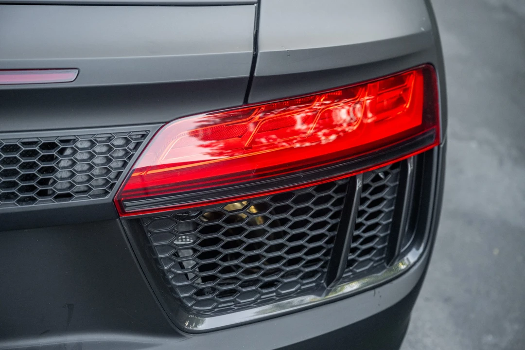 2017 Audi 4S R8 - Image 24 of 31