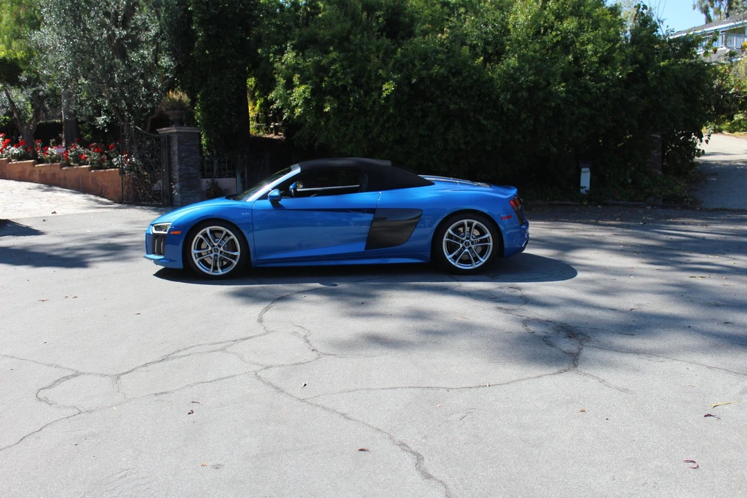 2017 Audi 4S R8 - Image 4 of 31