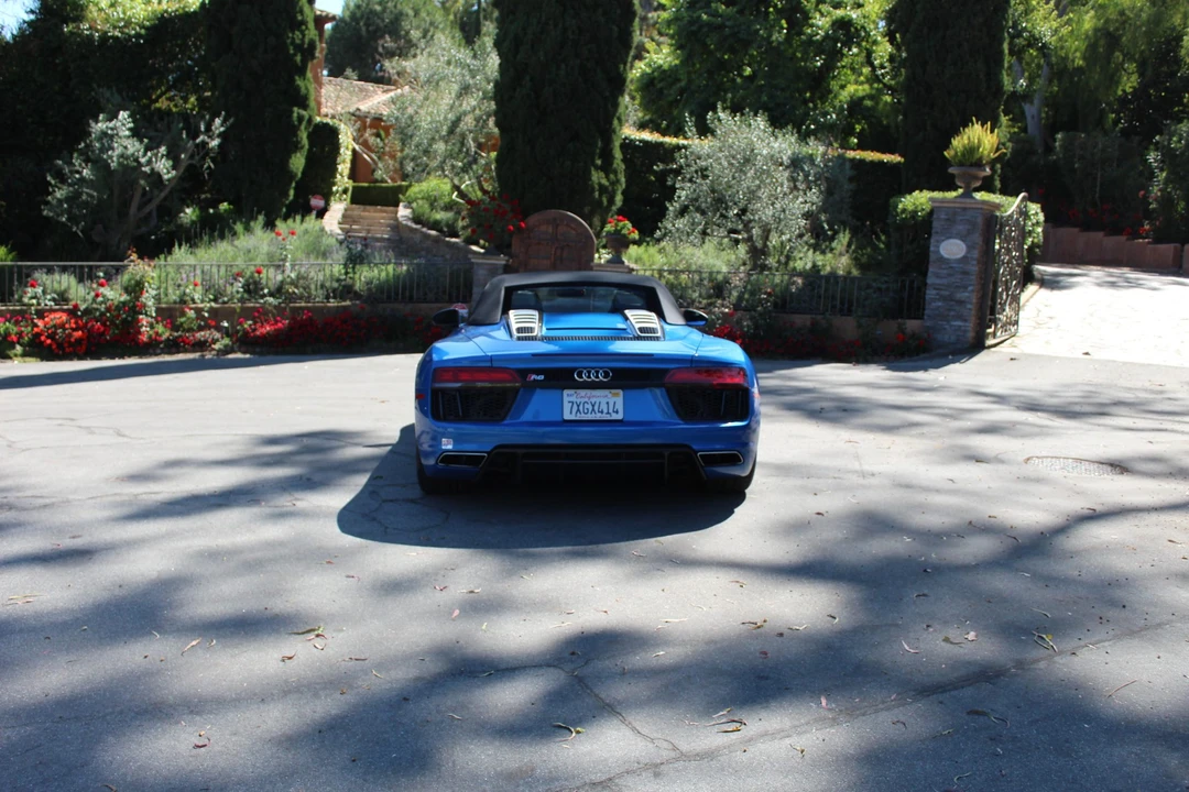 2017 Audi 4S R8 - Image 7 of 31
