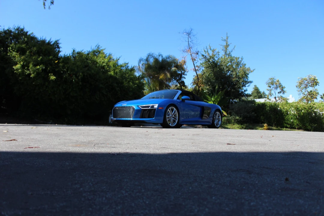 2017 Audi 4S R8 - Image 2 of 31