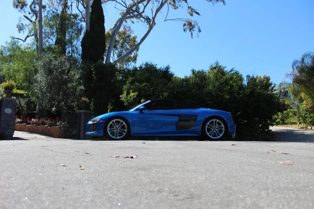 2017 Audi 4S R8 - Image 3 of 31