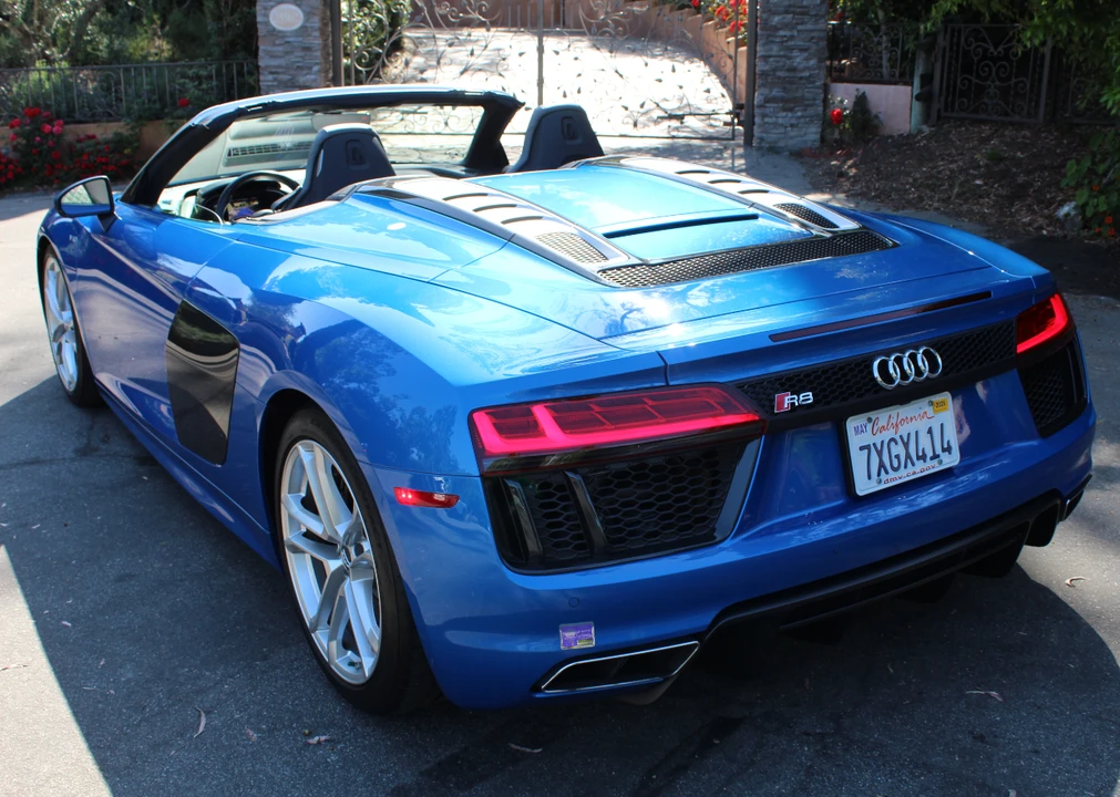 2017 Audi 4S R8 - Image 25 of 31