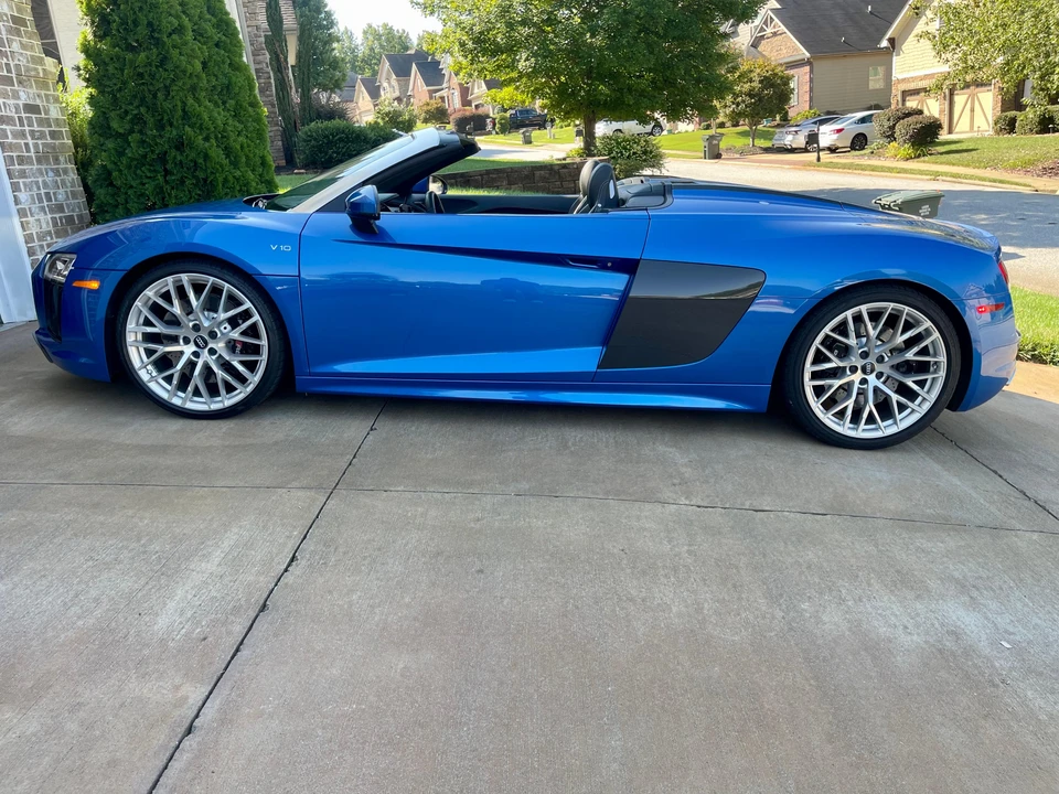 2017 Audi 4S R8 - Image 9 of 31