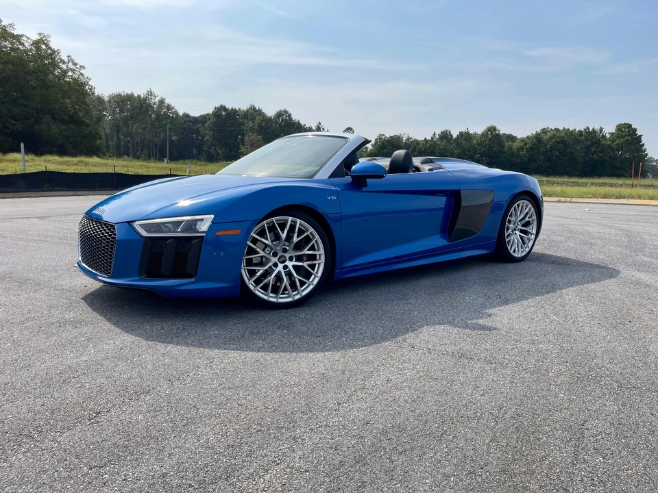2017 Audi 4S R8 - Image 7 of 31