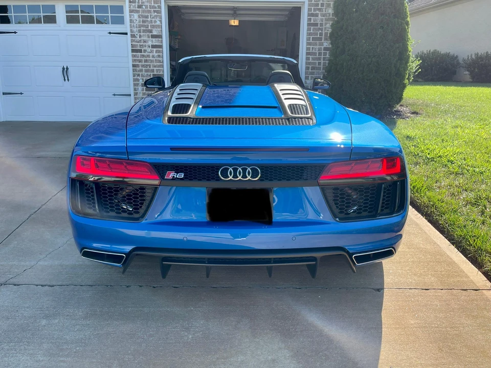 2017 Audi 4S R8 - Image 13 of 31