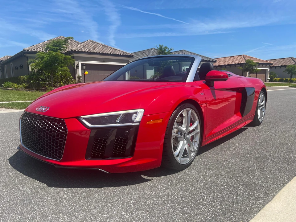 2017 Audi 4S R8 - Image 9 of 31