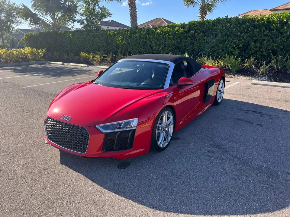 2017 Audi 4S R8 - Image 8 of 31
