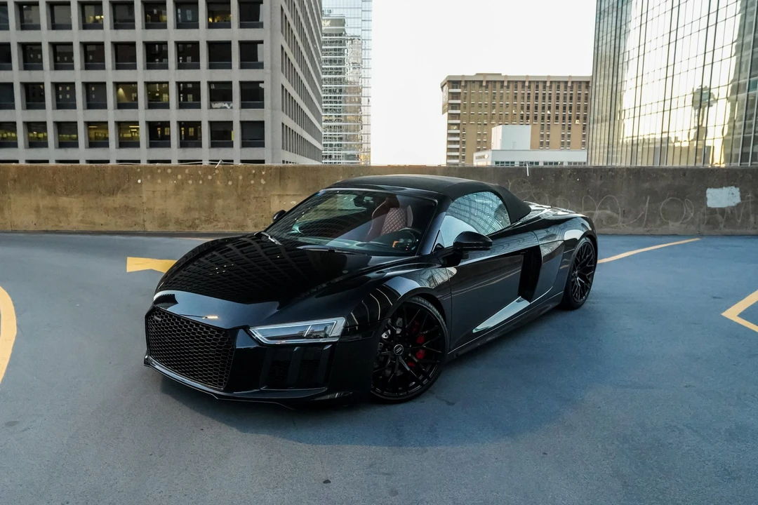 2017 Audi 4S R8 - Image 2 of 31