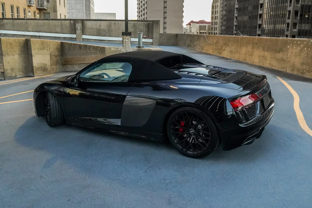 2017 Audi 4S R8 - Image 6 of 31