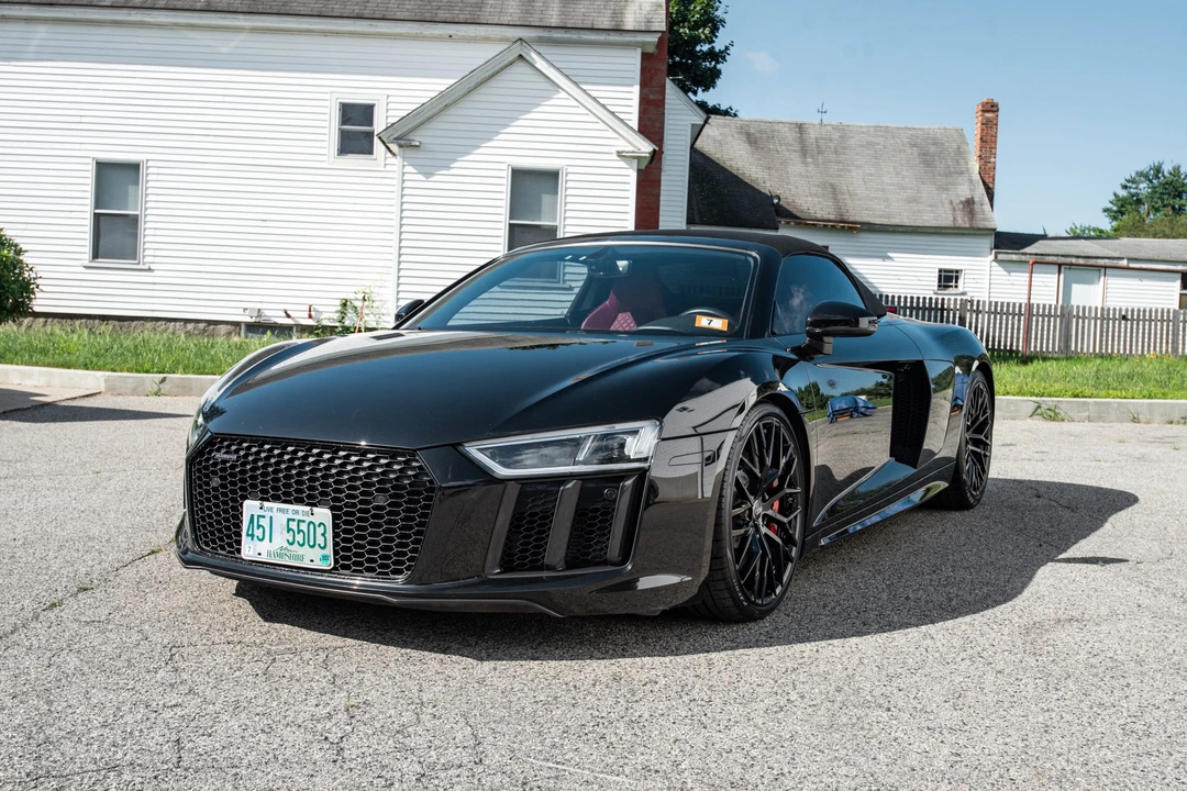 2017 Audi 4S R8 - Image 10 of 31
