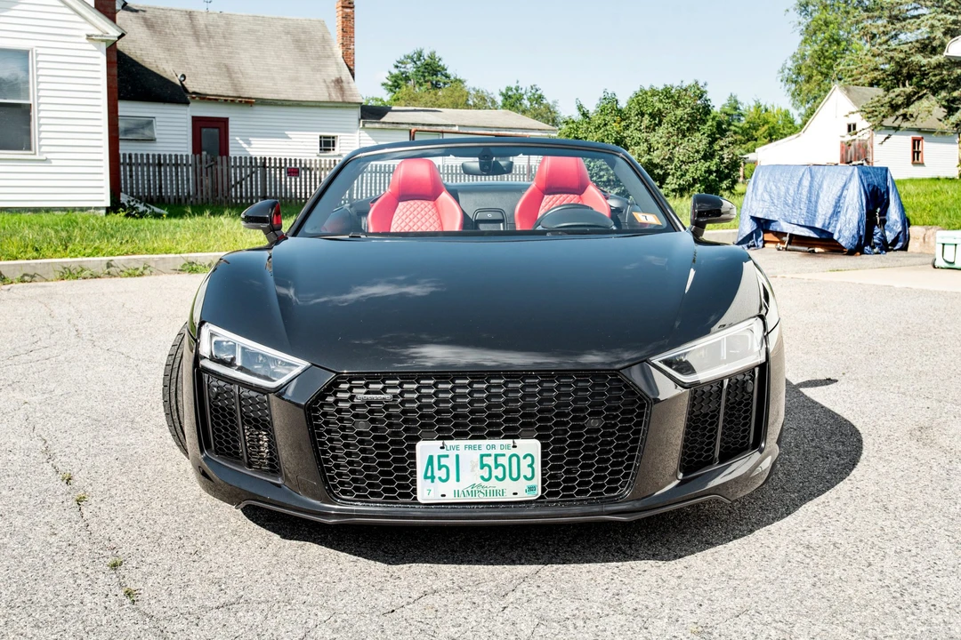 2017 Audi 4S R8 - Image 8 of 31