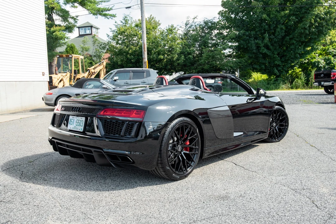 2017 Audi 4S R8 - Image 5 of 31