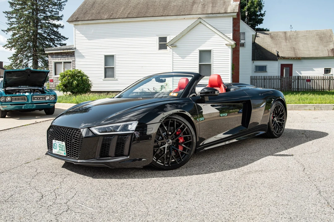 2017 Audi 4S R8 - Image 2 of 31