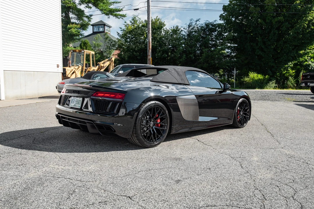 2017 Audi 4S R8 - Image 16 of 31