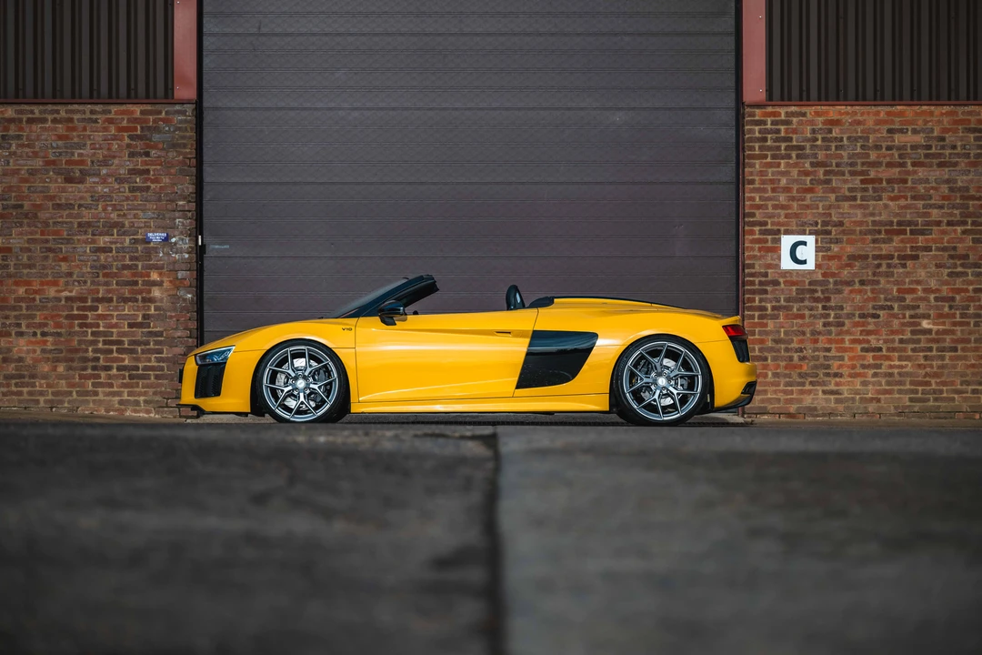 2017 Audi 4S R8 - Image 5 of 31