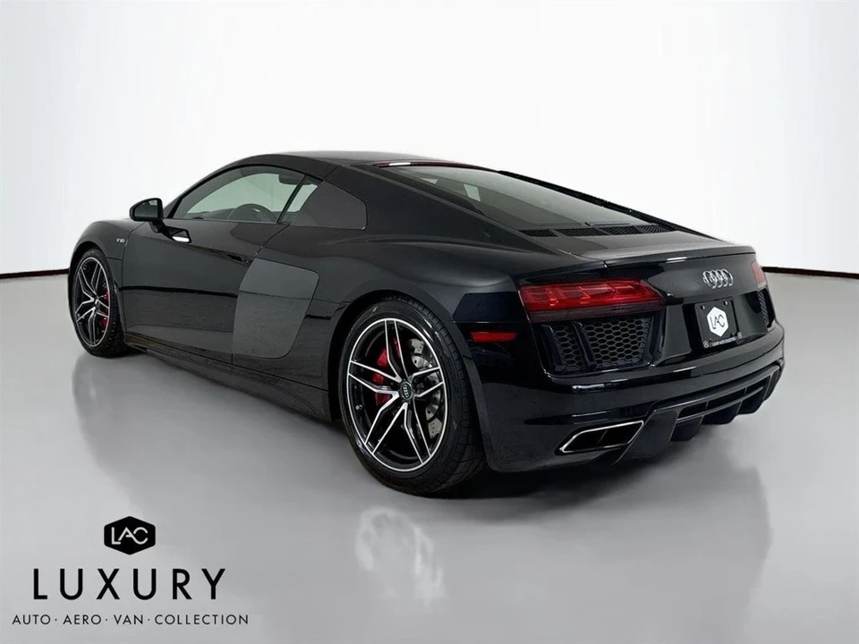 2017 Audi 4S R8 - Image 6 of 12
