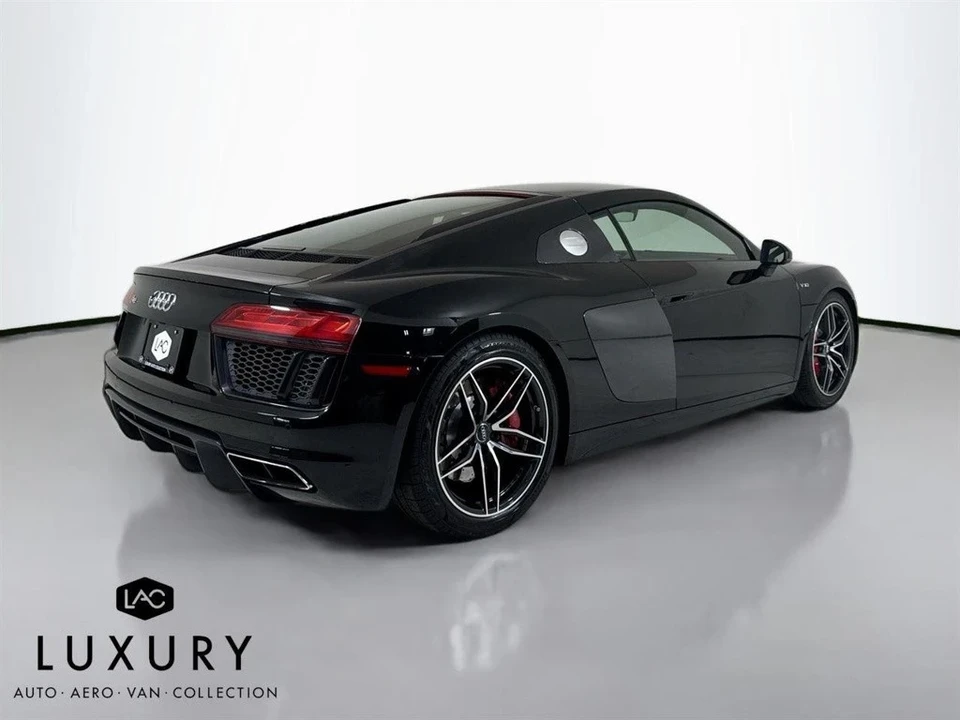 2017 Audi 4S R8 - Image 4 of 12