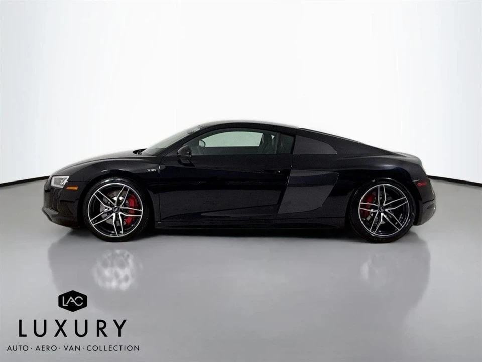2017 Audi 4S R8 - Image 8 of 12