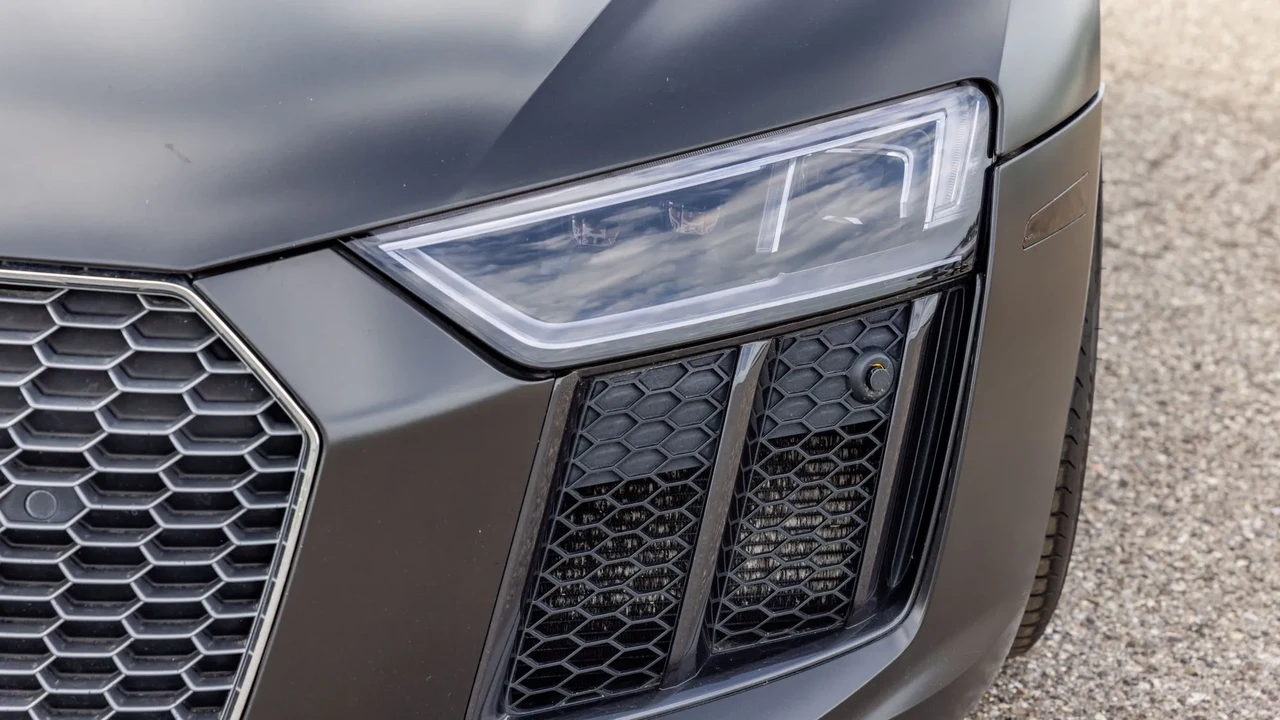2017 Audi 4S R8 - Image 13 of 31