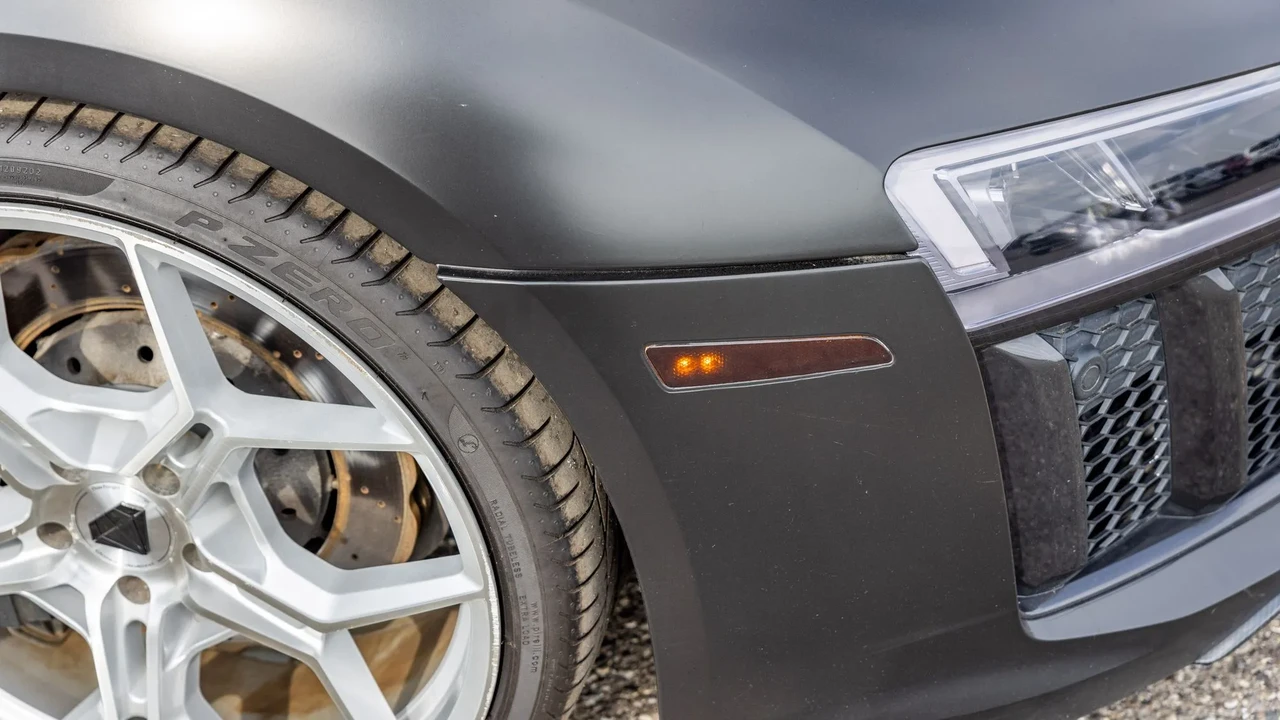 2017 Audi 4S R8 - Image 20 of 31