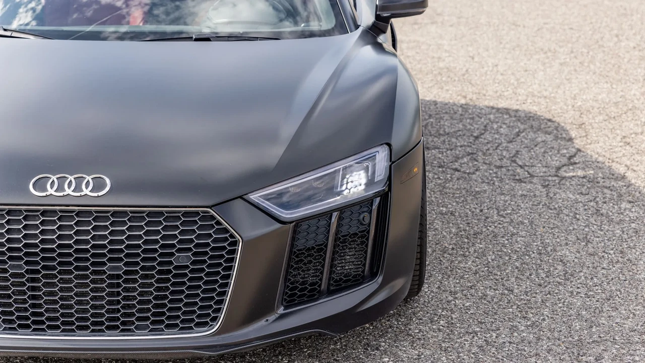 2017 Audi 4S R8 - Image 17 of 31