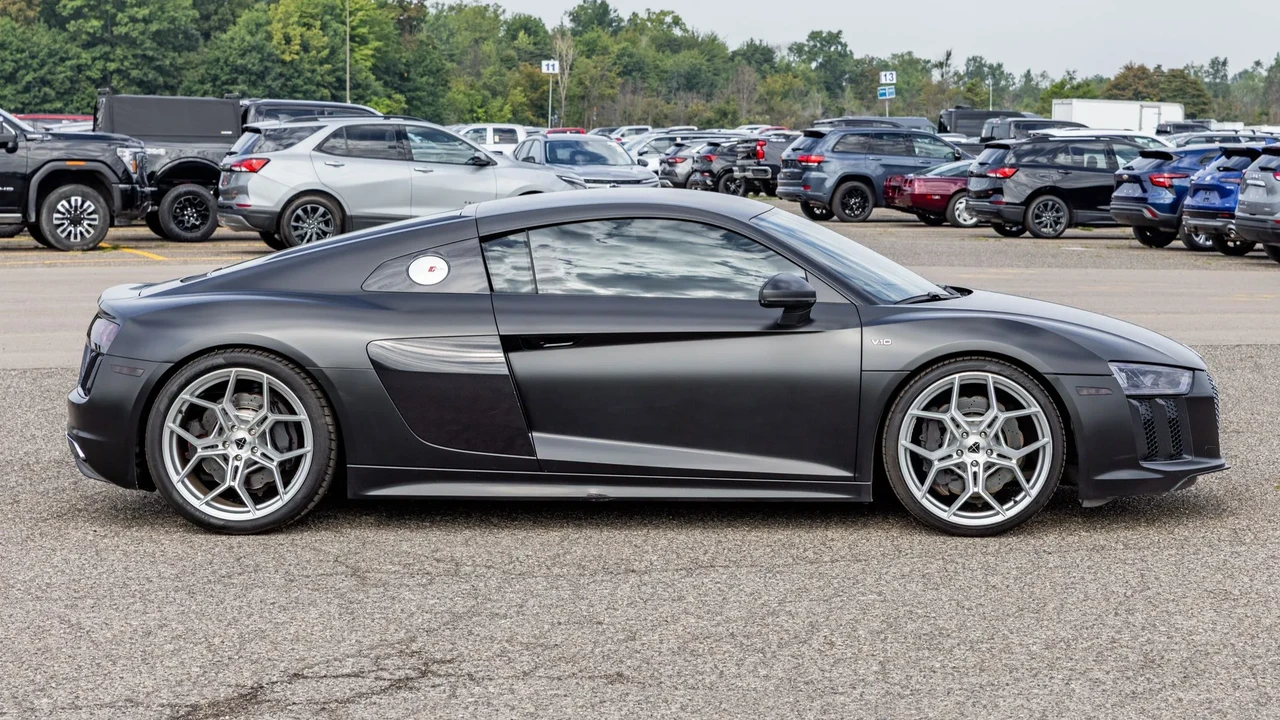 2017 Audi 4S R8 - Image 4 of 31