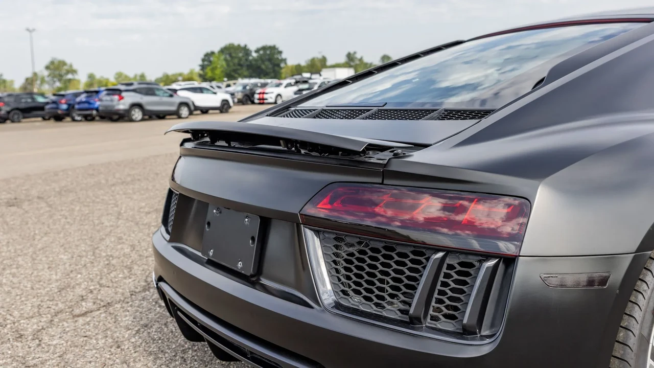 2017 Audi 4S R8 - Image 23 of 31