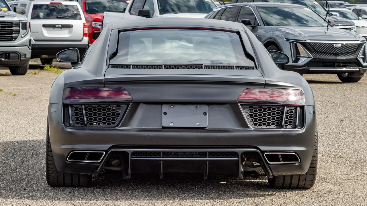 2017 Audi 4S R8 - Image 6 of 31