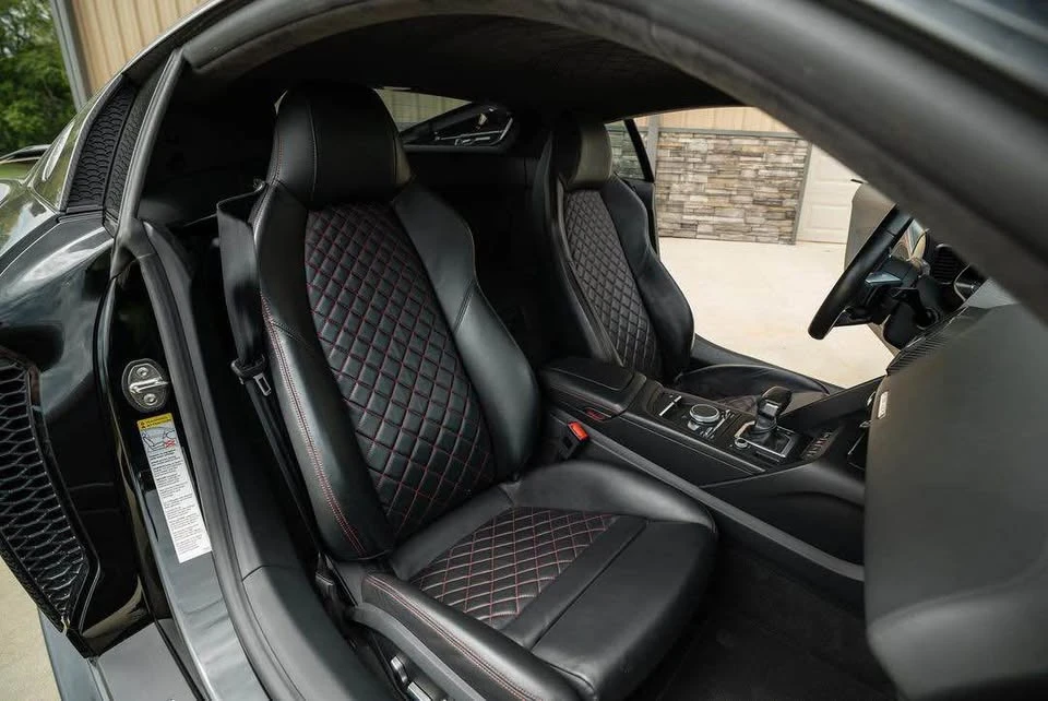 2017 Audi 4S R8 - Image 10 of 16