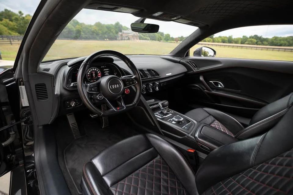 2017 Audi 4S R8 - Image 11 of 16