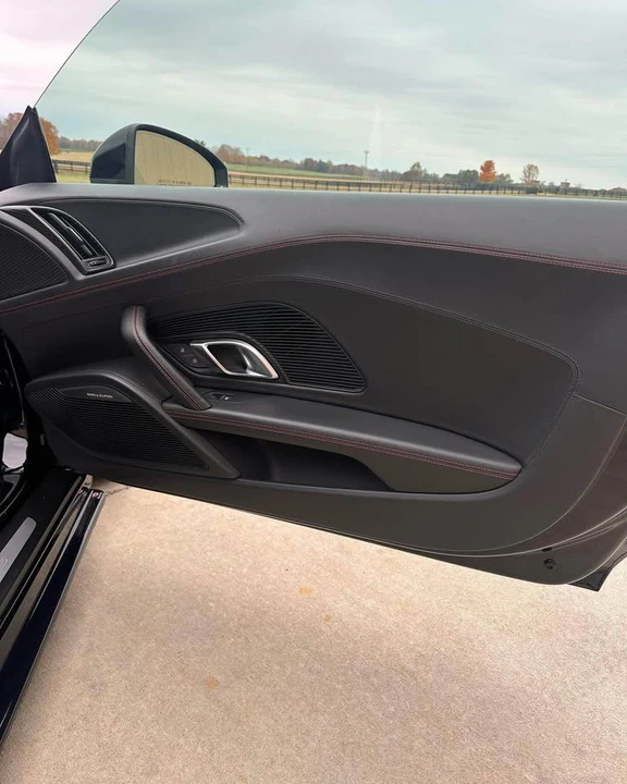 2017 Audi 4S R8 - Image 8 of 16