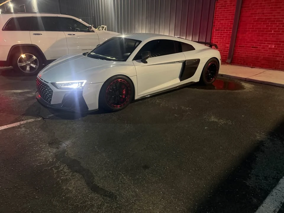 2017 Audi 4S R8 - Image 3 of 8