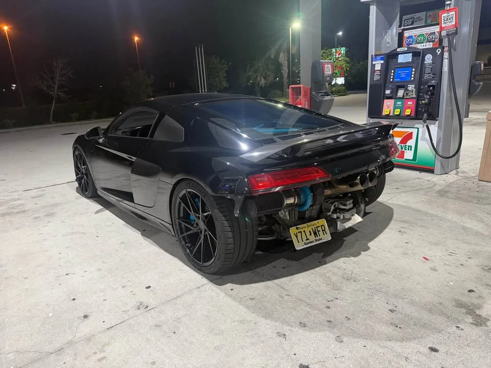 2017 Audi 4S R8 - Image 8 of 8