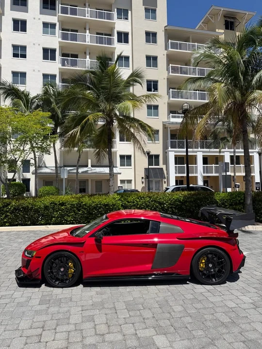2017 Audi 4S R8 - Image 2 of 8