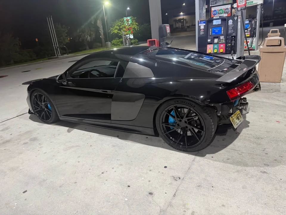 2017 Audi 4S R8 - Image 3 of 8