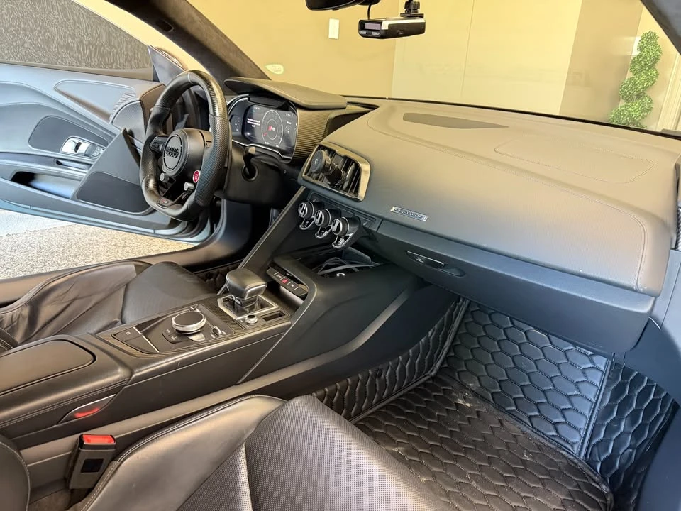 2017 Audi 4S R8 - Image 15 of 18