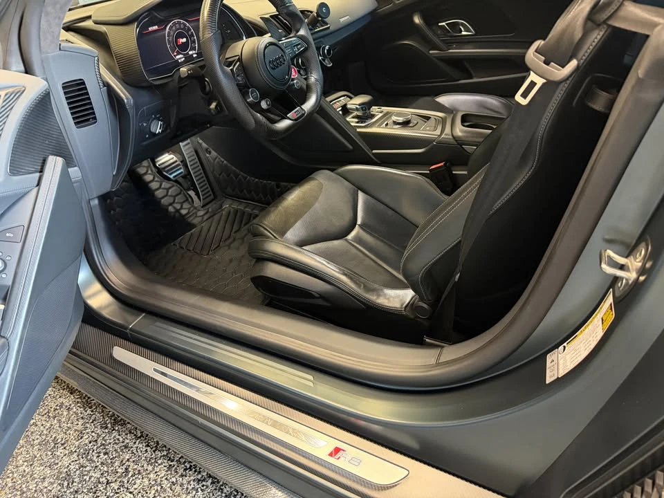 2017 Audi 4S R8 - Image 13 of 18