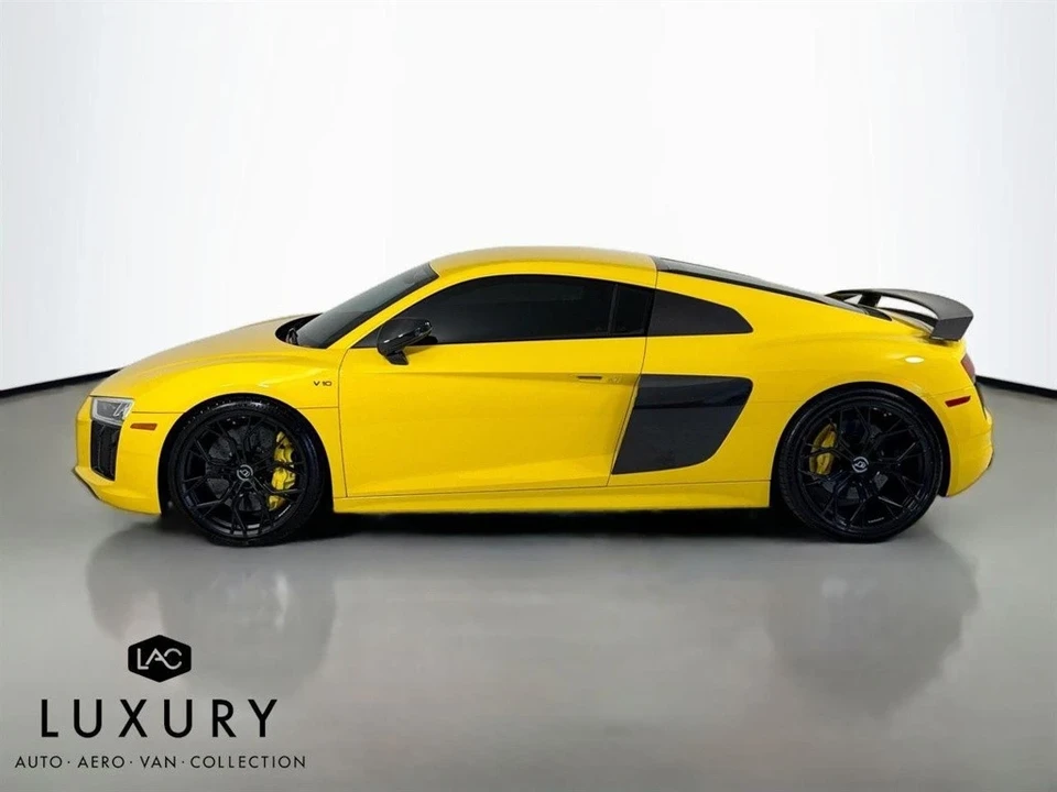 2017 Audi 4S R8 - Image 8 of 12