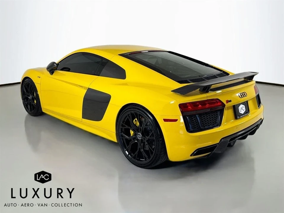 2017 Audi 4S R8 - Image 6 of 12