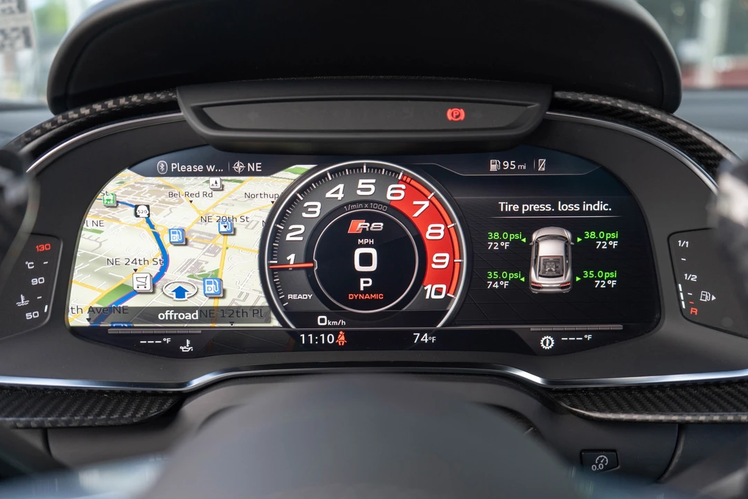 2017 Audi 4S R8 - Image 16 of 31