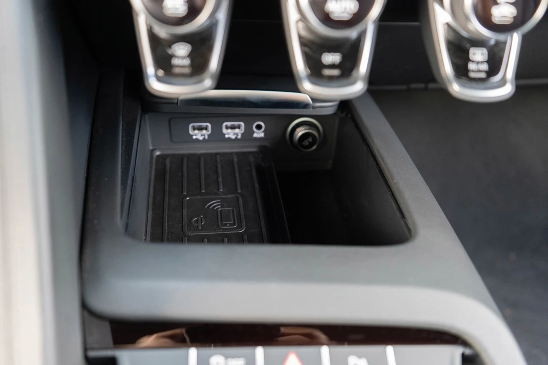 2017 Audi 4S R8 - Image 25 of 31
