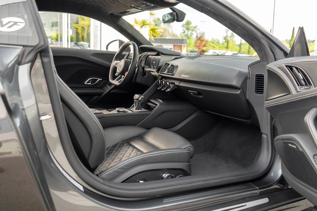 2017 Audi 4S R8 - Image 26 of 31