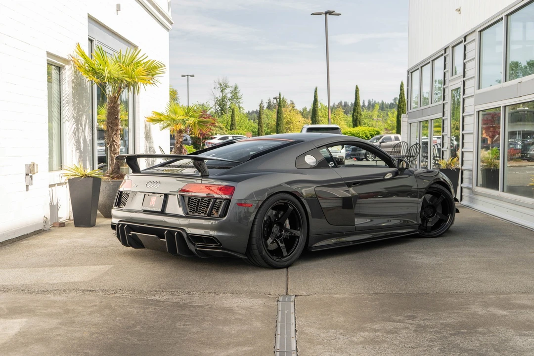 2017 Audi 4S R8 - Image 8 of 31