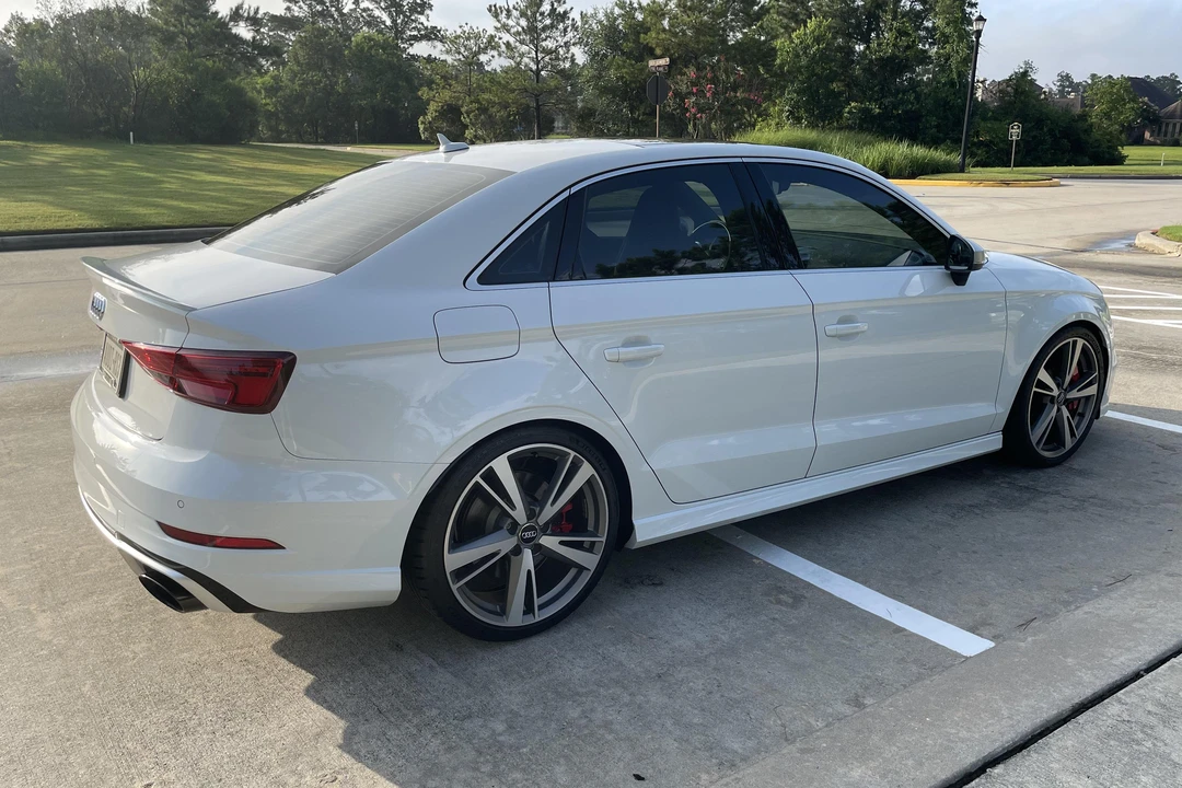 2017 Audi 8V RS3 - Image 3 of 31