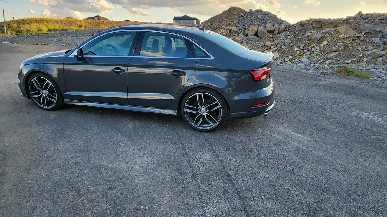 2017 Audi 8V S3 - Image 16 of 31