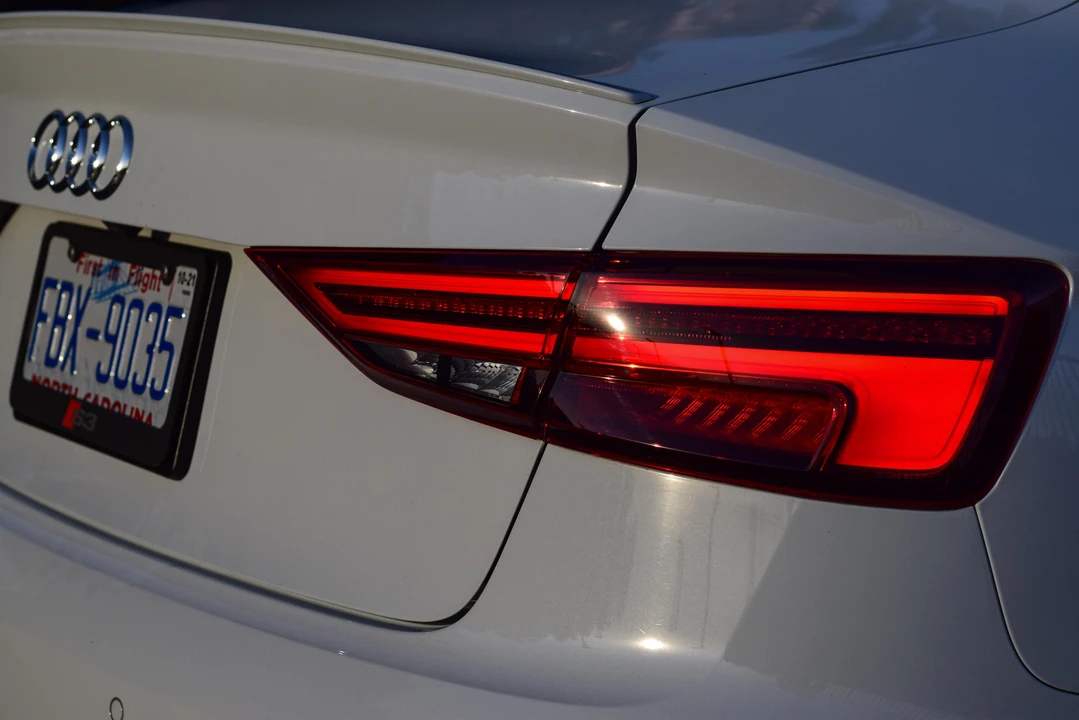 2017 Audi 8V S3 - Image 27 of 31